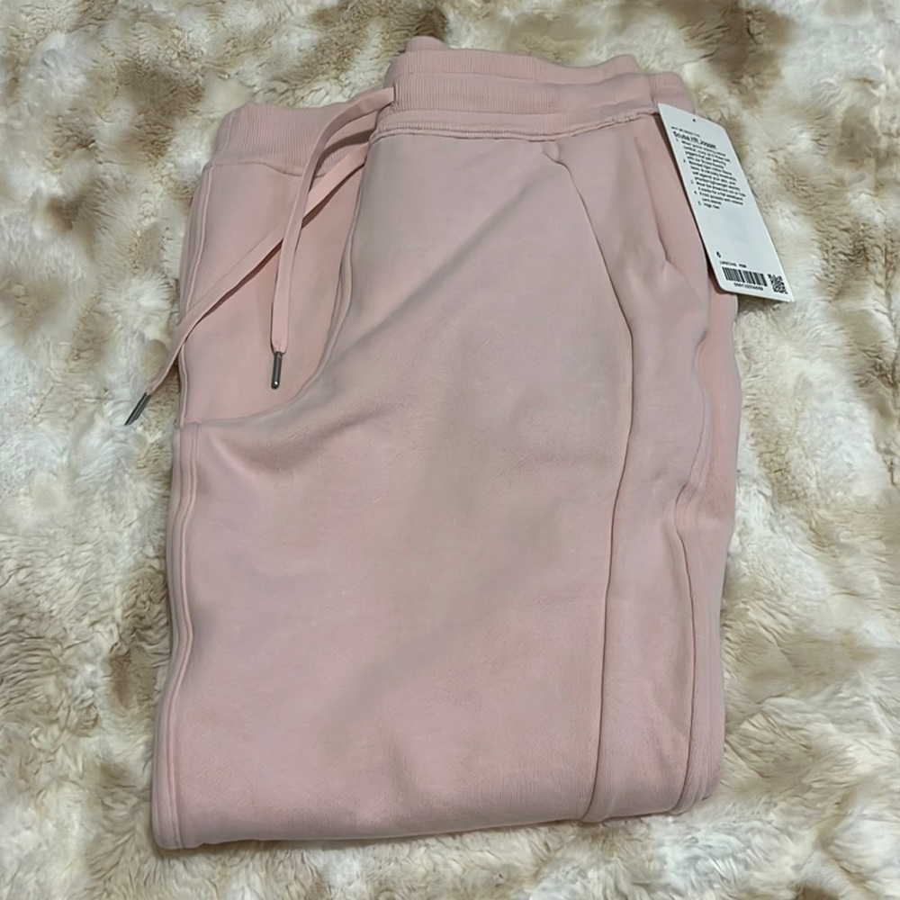 Lululemon Scuba High Rise Joggers Size 6 Pink Mist